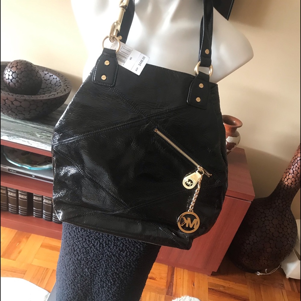 NWT MICHAEL KORS  Genuine Patent Leather Hang BAG